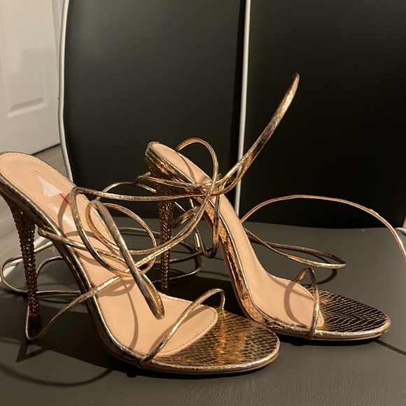 Elegant Gold Strappy Heels - Picture 2 of 5